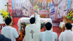 Ngày hành hương đầu năm kính thánh Antôn tại giáo họ Bình Hải