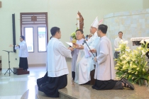 Đại Chủng viện Thánh Giuse Hà Nội: Niềm vui trong Thánh lễ trao Thừa tác vụ Đọc sách và Giúp lễ