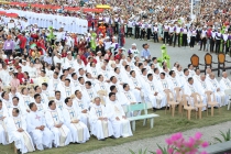Nghi thức khai mạc và Thánh lễ vọng Đức Mẹ Hồn Xác Lên Trời tại La Vang