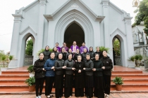 Đức giám mục giáo phận viếng thăm các chị em Mến Thánh Giá đang phục vụ tại giáo phận