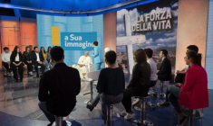 ĐTC thảo luận về đức tin, các vấn đề của thế giới trên đài truyền hình Ý