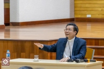 Cha Gio-an Bao-ti-xi-ta Vũ Văn Kiện chia sẻ kinh nghiệm mục vụ tại Phân khoa Thần học